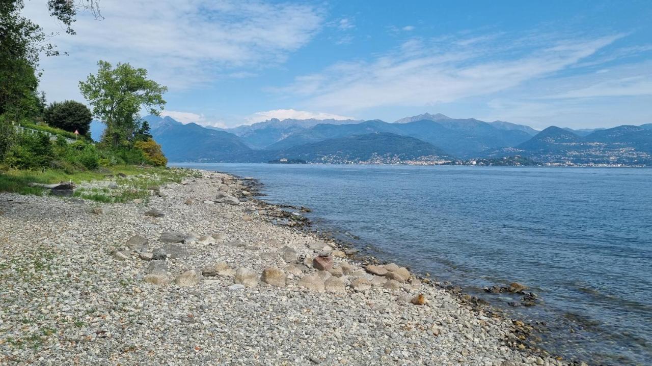 La Suite Dell'Artista Swimming Pool And Air Conditioning Stresa Bagian luar foto