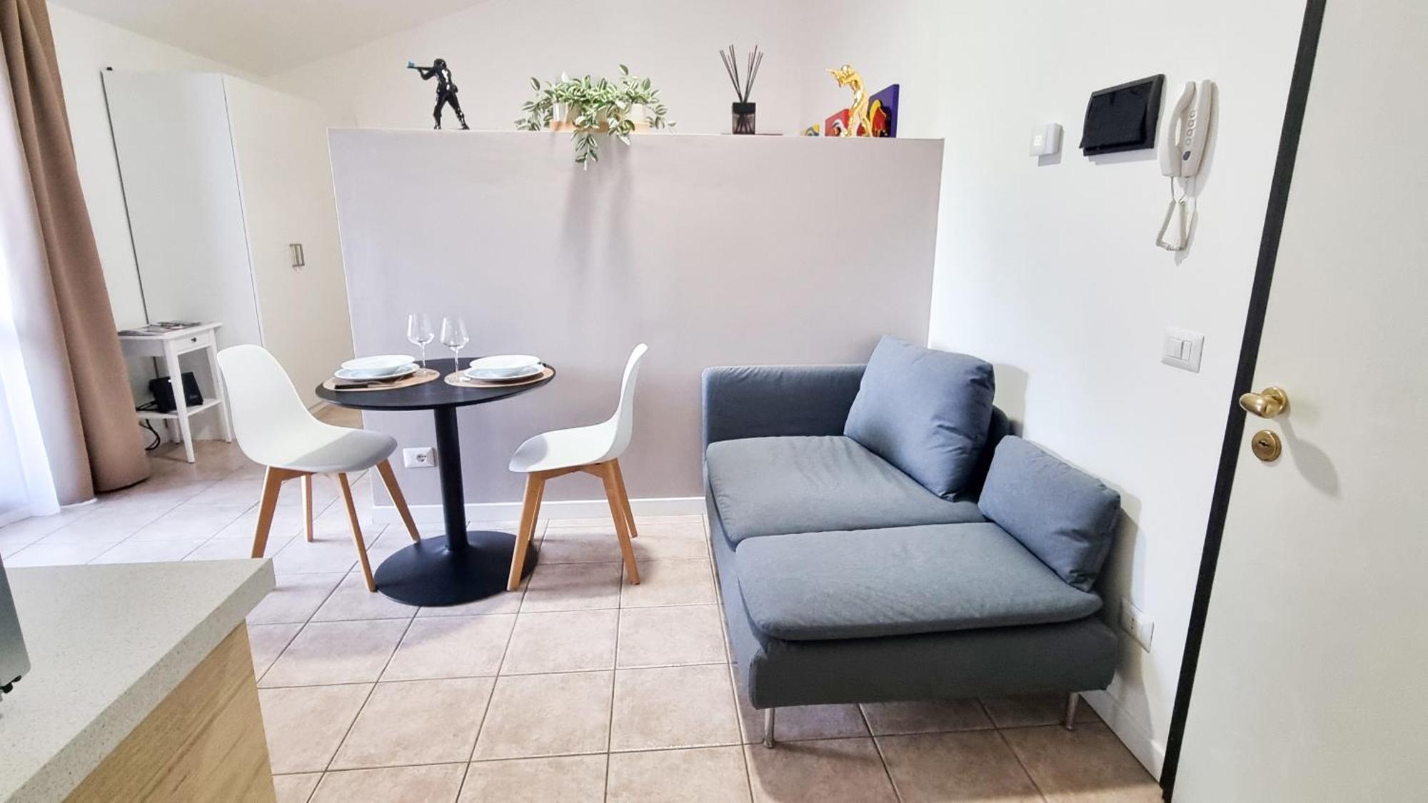 La Suite Dell'Artista Swimming Pool And Air Conditioning Stresa Bagian luar foto
