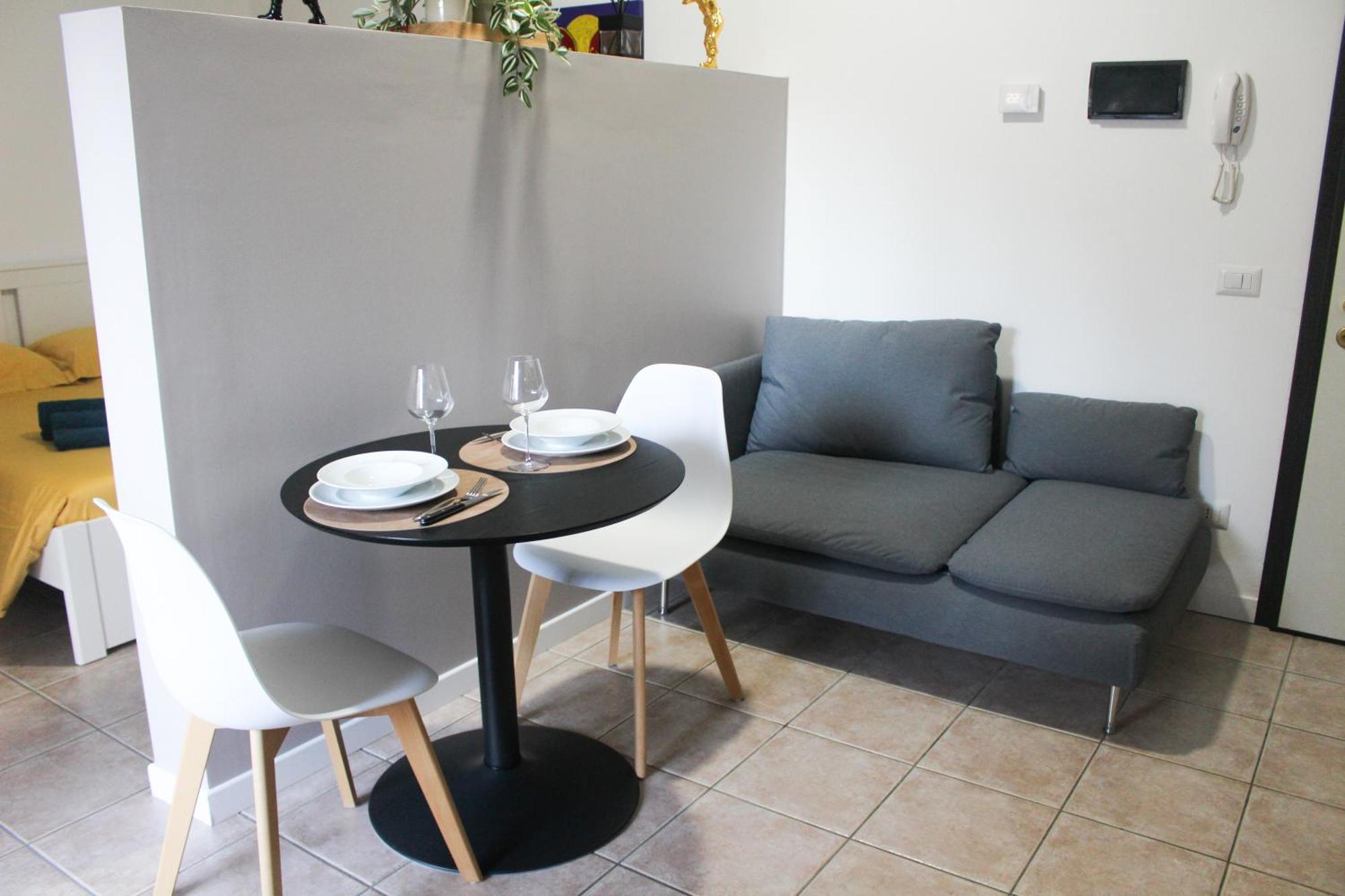 La Suite Dell'Artista Swimming Pool And Air Conditioning Stresa Bagian luar foto