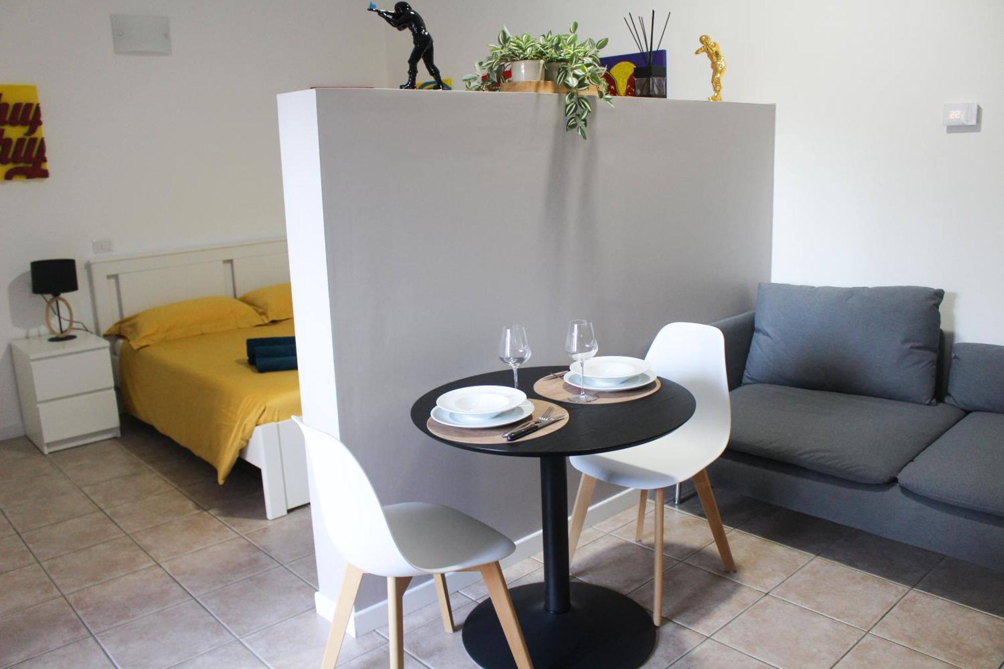 La Suite Dell'Artista Swimming Pool And Air Conditioning Stresa Bagian luar foto